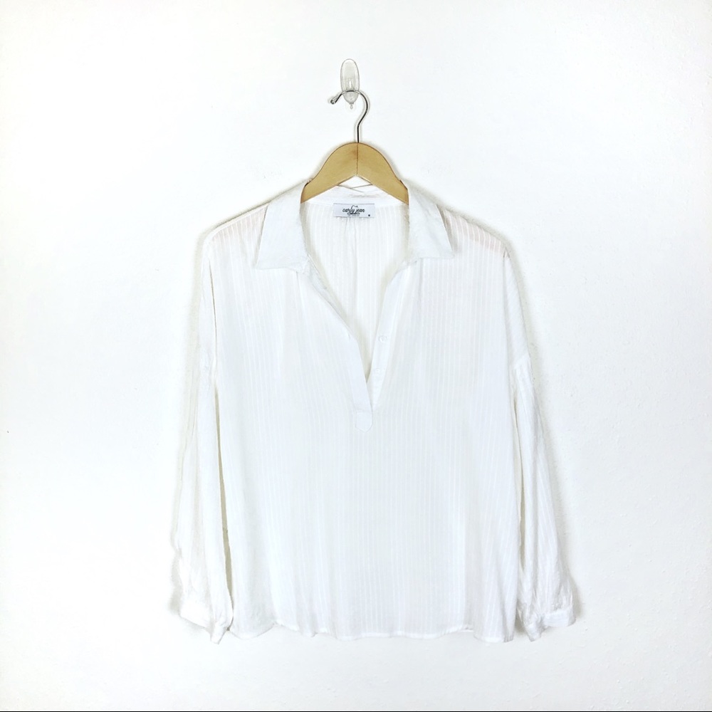 Carly Jean Los Angeles White Bell Sleeve Size M